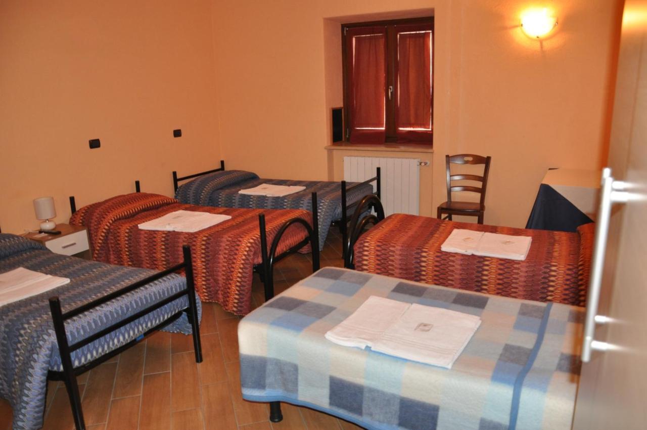 Locanda Dl'Angel Villar San Costanzo Room photo